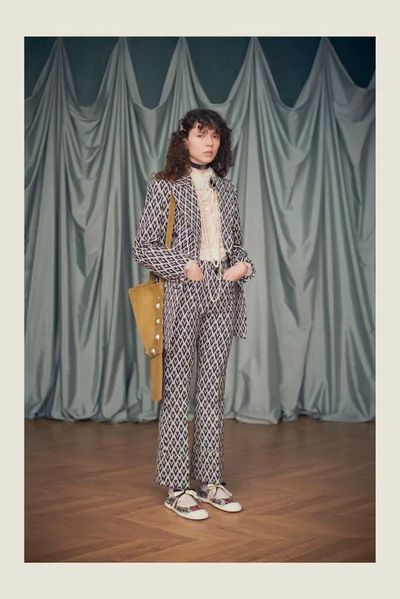 Look 52